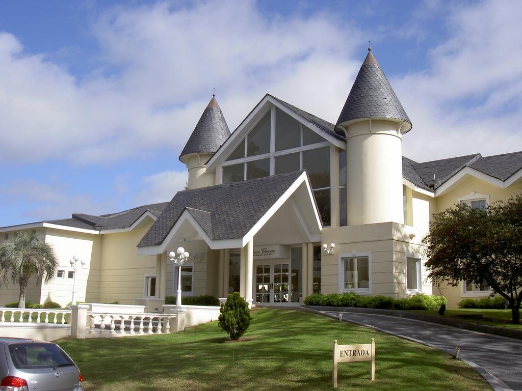 Parque Hotel Jean Clevers Punta del Este Exterior photo The clubhouse at the Stellenbosch Golf Club