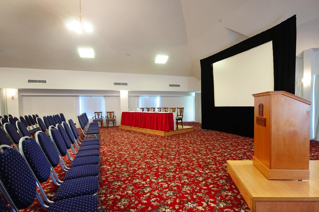 Parque Hotel Jean Clevers Punta del Este Exterior photo The main conference room
